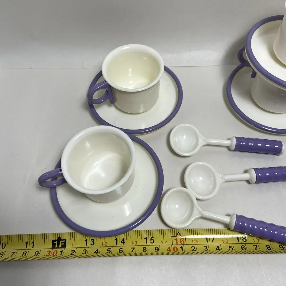 Pretend Play Dish Set Party Queen 11 PCS Cup Spoon Saucer VTG 1985 Japan Plastic